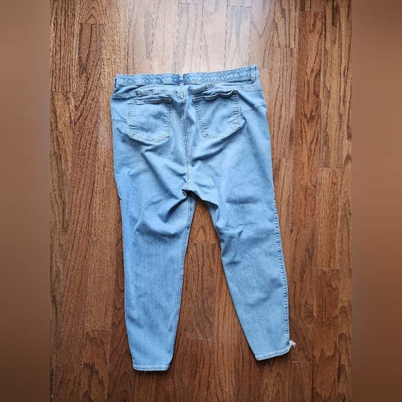 Torrid 20R Bombshell Skinny Ankle Fray Hem Hi Rise Button Fly Jean - Picture 3 of 10